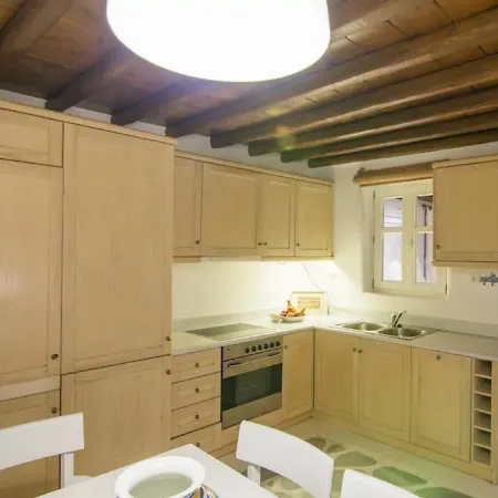 Pleiades Villa Ornos (Mykonos)